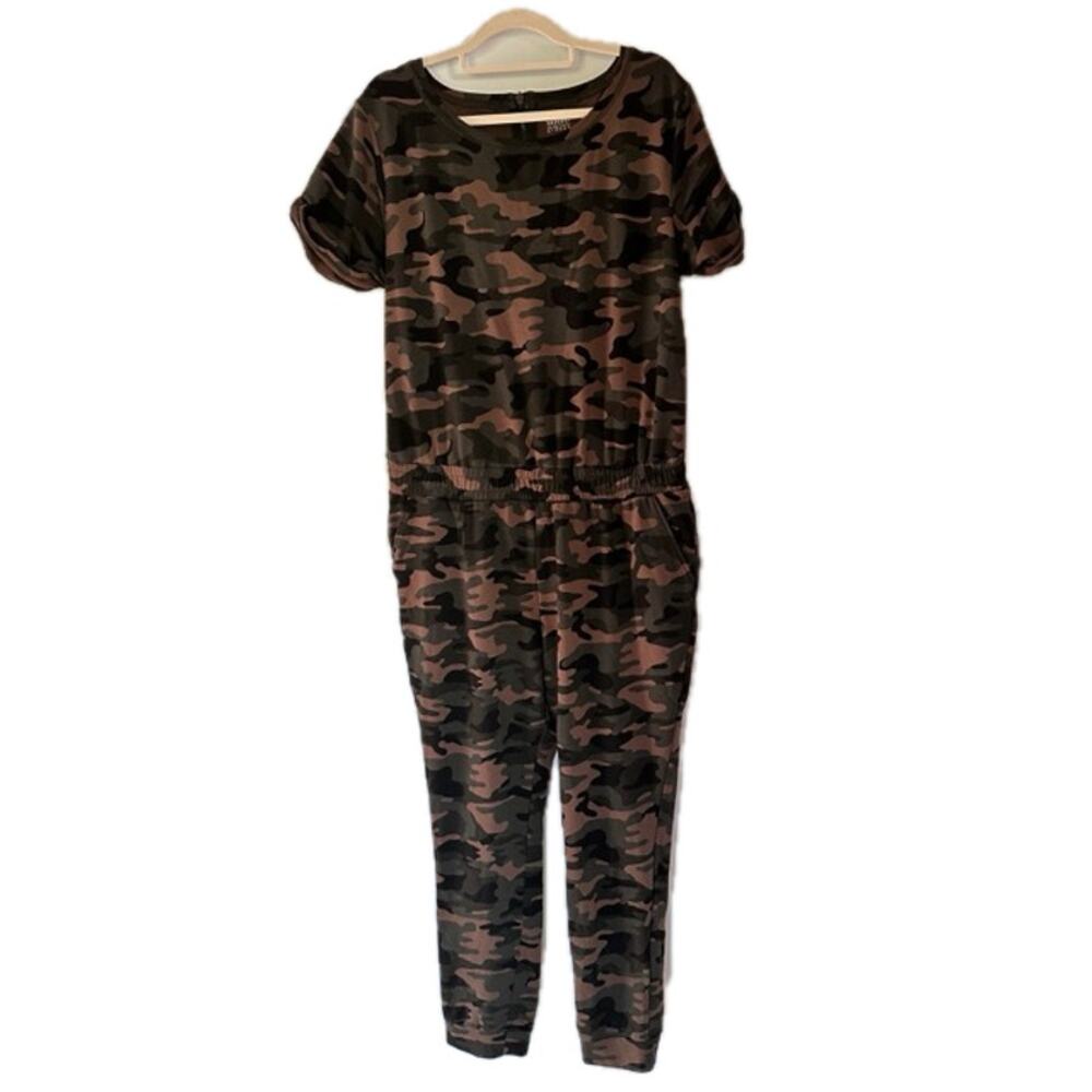 Soho Street by NY&Co Women's Camo Jumpsuit Size XL
